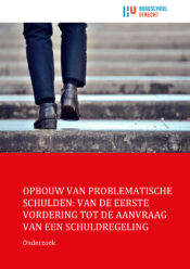 thumbnail of Onderzoek; Van eerste vordering tot aanvraag schuldregeling